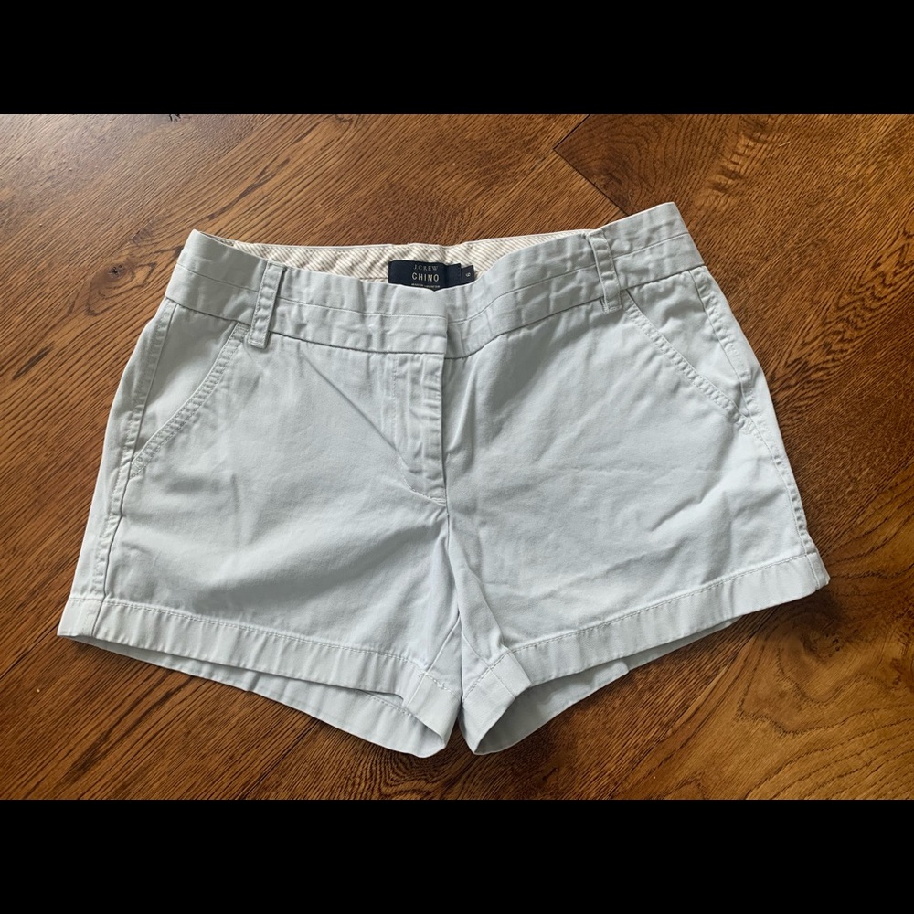 J Crew Chino 4” Shorts Stone color Size 6